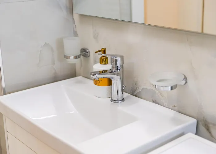 Leo's View By Pikhost شقة